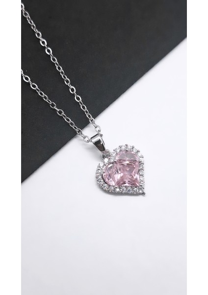 Çerçeveli Zirkon T Aşlı Kalp Çelik Kolye fırsatları