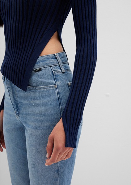 Yırtmaç Detaylı Lacivert Kazak 1710789-70497