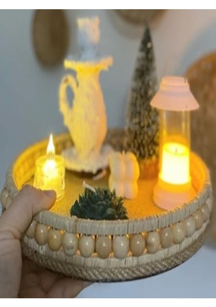 Ahşap Boncuklu Doğal Rafya Sunum Tepsisi (26 Cm)