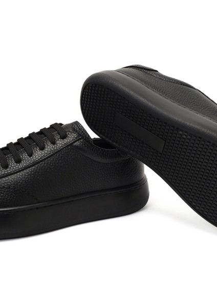 Erkek Siyah Bağcıklı Kalın Tabanlı Deri Sneaker 25WFD8240FT