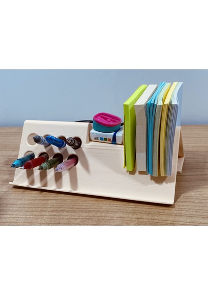 Üçgen Masa Düzenleyici .stl