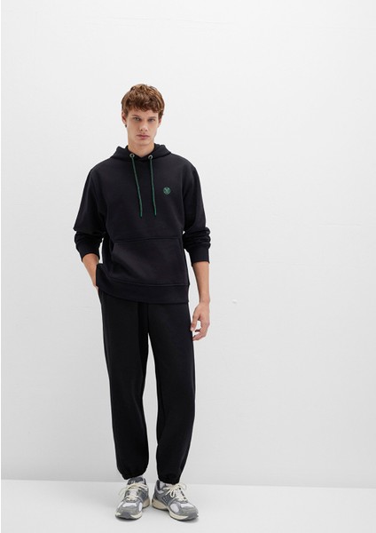 Mavi Logo Nakışlı Kapüşonlu Siyah Sweatshirt 065809-900