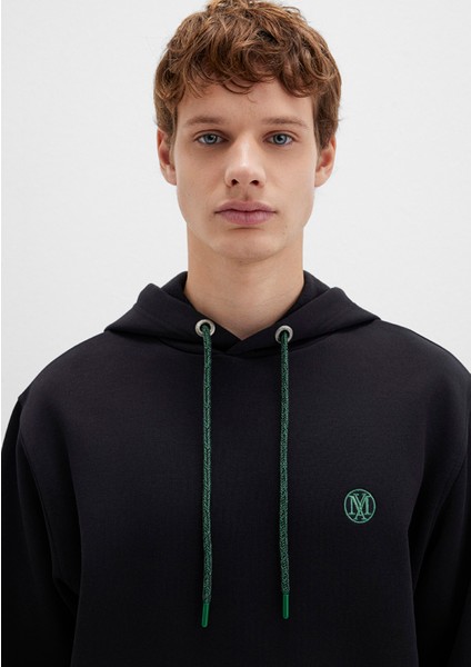 Mavi Logo Nakışlı Kapüşonlu Siyah Sweatshirt 065809-900