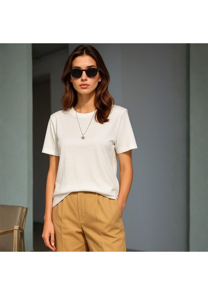 Vatkalı Beyaz T-Shirt, Omzu Vatkalı Kadın T-Shirt, Pamuklu Örme Penye T-Shirt, Bisiklet Yaka T-Shirt