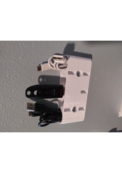 USB Kablosu ve Çubuk Düzenleyici .stl fırsatları