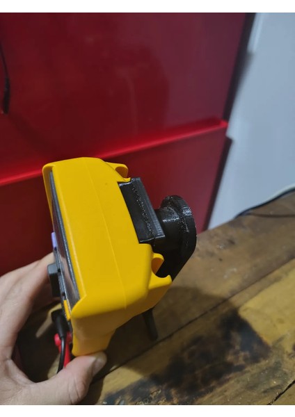 Fluke 115/117 Multimetre Standı ve Test Ucu Düzenleyici modelleri