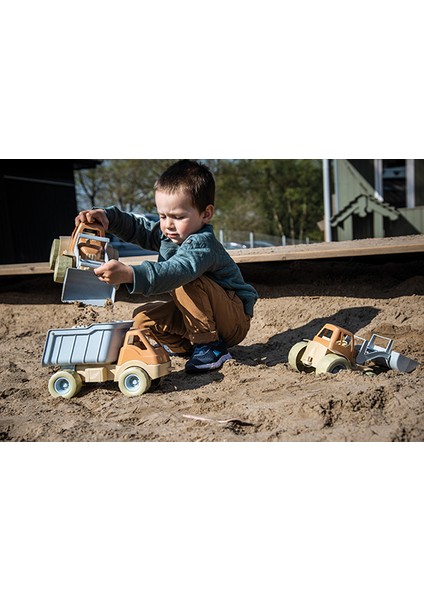 Biyoplastik Oyuncak Traktör fırsatları