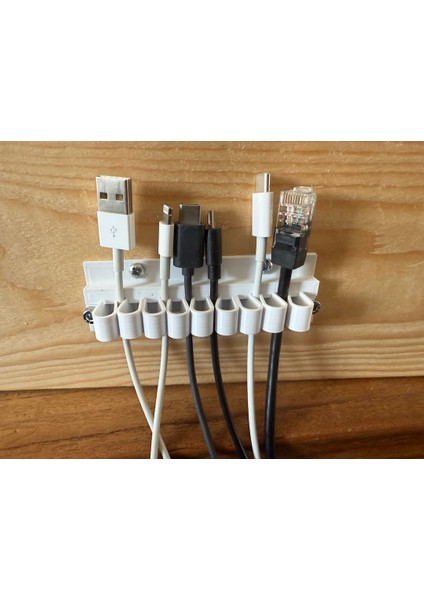 Kablo Ve/veya Alet Düzenleyici Şeridi.