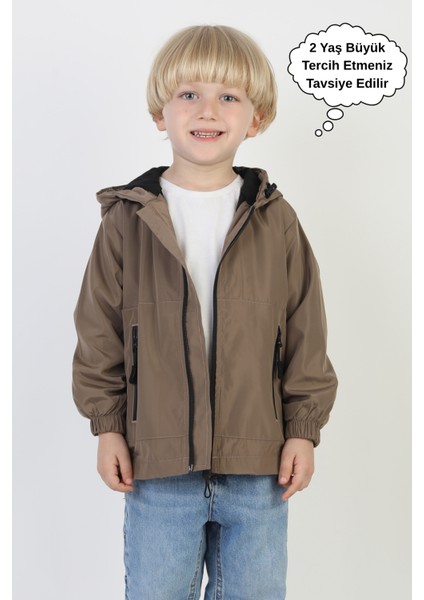 Erkek Çocuk Kapüşonlu Cepli Astarlı Mevsimlik Yağmurluk