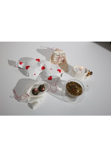 Luma Touch Kiraz-Vişne Çekirdekli Lavantalı Göz Maskesi, Doğal Mum, Blossom Tea & Meditasyon Seti modelleri