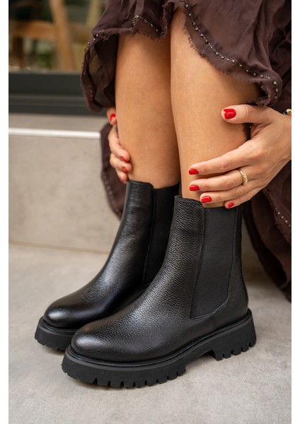 Audrey Siyah Lastikli Hakiki Deri Bot