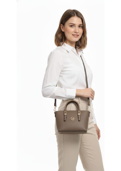 Kadın Küçük Boy Kutu Model El ve Omuz Çantası fiyatları