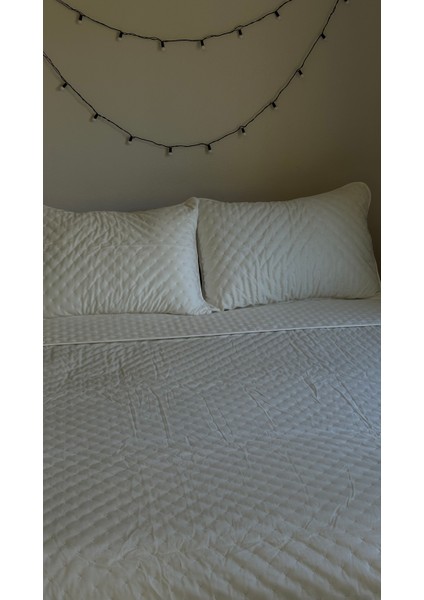 Bıanca Yatak Örtüsü