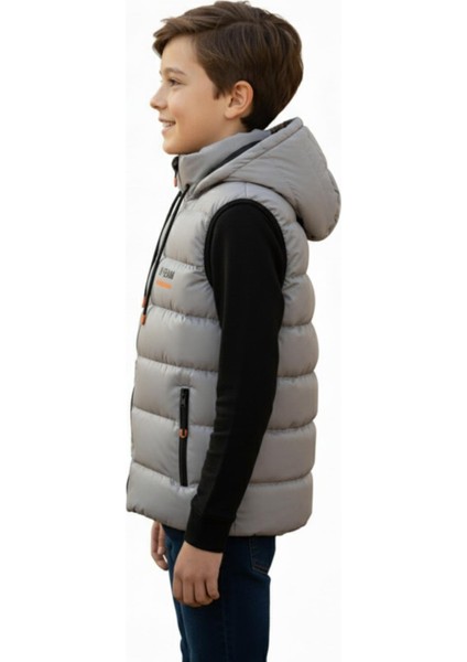 Erkek Çocuk Kapüşonlu Baskılı Astarlı Cepli Mevsimlik Şişme Yelek fiyatları