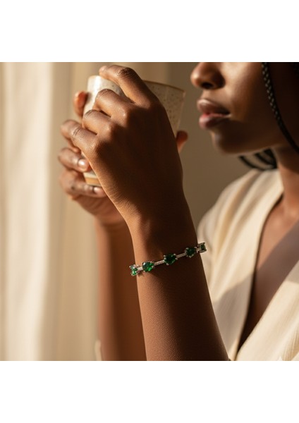 Gümüş Yeşil Zirkon Taşlı 925 Ayar Su Yolu Kadın Bileklik | Doğum Günü, Sevgililer Günü, Anneler Günü, Yıldönümü Hediyesi 19,5cm fiyatları