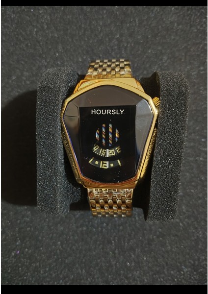 Erkek saati HOURSLY asaleti gücü yansıtan özel dizayn tasarım Quartz k fiyatları