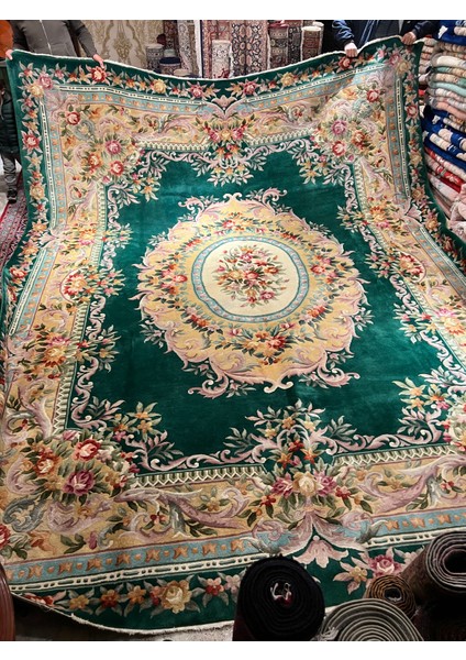 El Dokuma Kabartmalı Çin Halısı Birinci Sınıf Kalite Zümrüt Yeşili Ebat 425X336