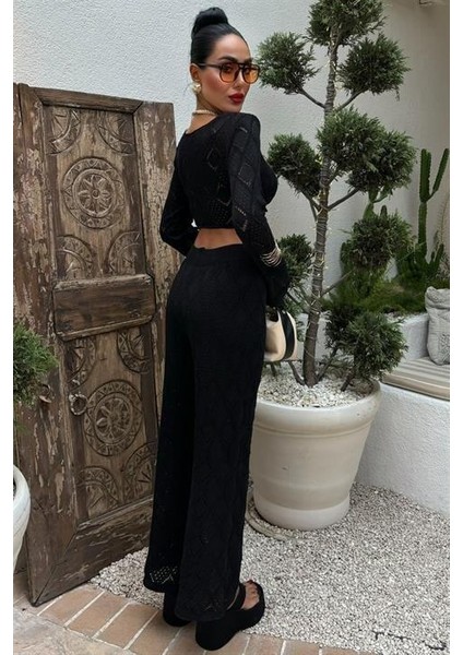 Göğüs Bağcık Detaylı Ajurlu Bluz Pantolon Takım 10098