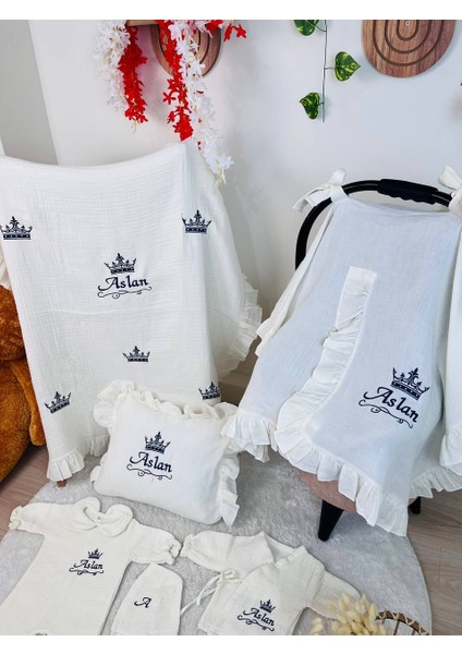 Isme Özel Nakış Işlemeli %100 Pamuk Müslin Hastane Çıkış Seti Takı Yastığı ve Puset Örtüsü