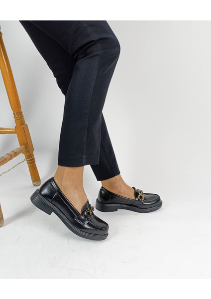 Siyah Rugan Tokalı Kadın Loafer Ayakkabı fiyatları