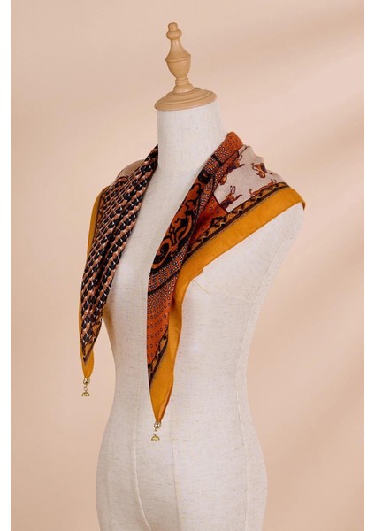 Mıknatıslı Çift Taraflı At Figürlü Karışık Desenli Kare Fular modelleri