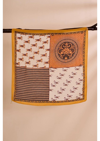 Mıknatıslı Çift Taraflı At Figürlü Karışık Desenli Kare Fular fiyatları