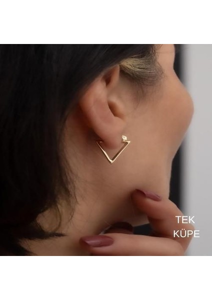 14 Ayar Altın Üçgen Tekli Küpe