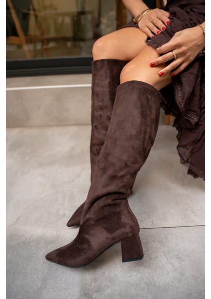 Mathis Kahverengi Topuklu Düz Çizme fiyatları