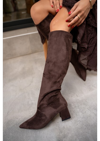 Mathis Kahverengi Topuklu Düz Çizme modelleri