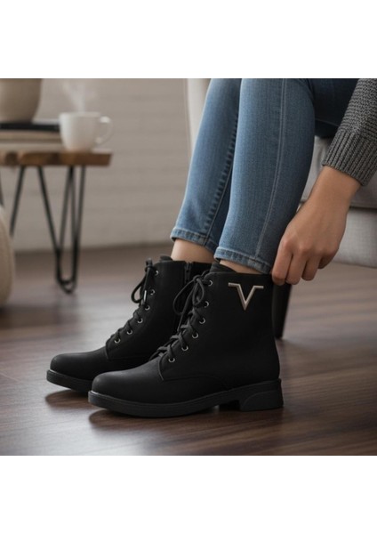 4570 Kaymaz Taban Fermuarlı Bağcıklı Günlük Kadın Bot Postal Kadın Bot