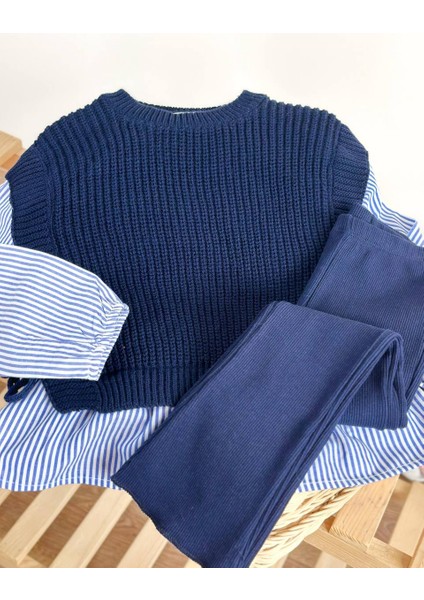 Lacivert Fırfır Detaylı Kombin Takım – Örme & Gömlek Kumaş Üst + Boru Paça Alt