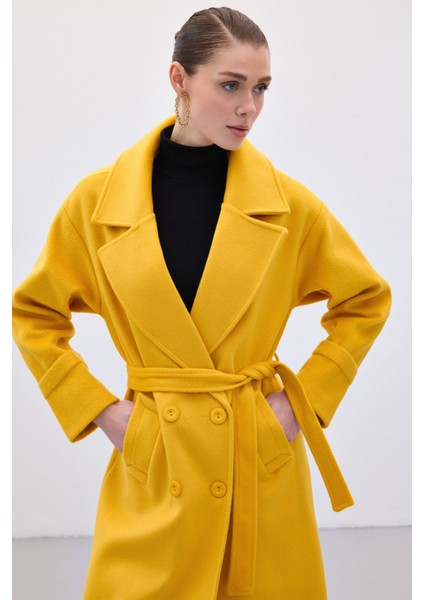 Beli Bağlamalı Uzun Kaban - Sarı