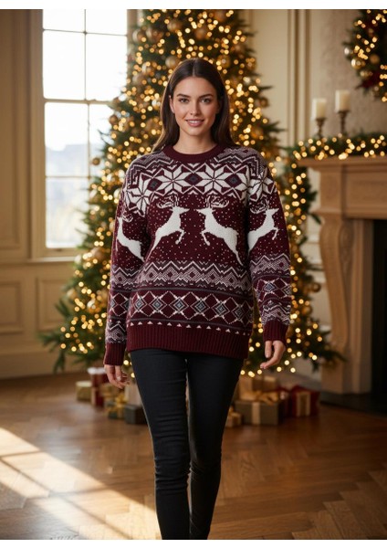 Kadın Noel Temalı Ren Geyiği Desenli Yılbaşı Triko Kazak