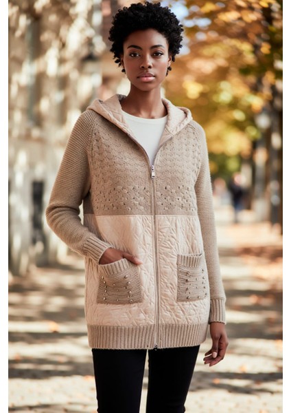 Kadın Büyük Beden Kapüşonlu Cepli Taş Detay Kapitoneli Triko Hırka