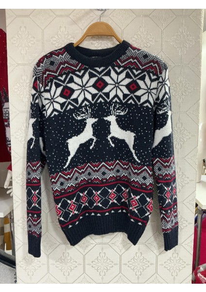 Kadın Noel Temalı Ren Geyiği Desenli Yılbaşı Triko Kazak fiyatları