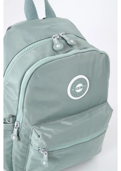 17617 Kadın Sırt Çantası modelleri