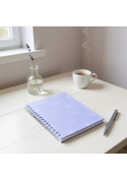 Isim Yazılabilir A5 Kareli Spiralli Defter | El Yapımı, 96 Yaprak, Ivory Kâğıt - Eflatun Çiçekli fırsatları