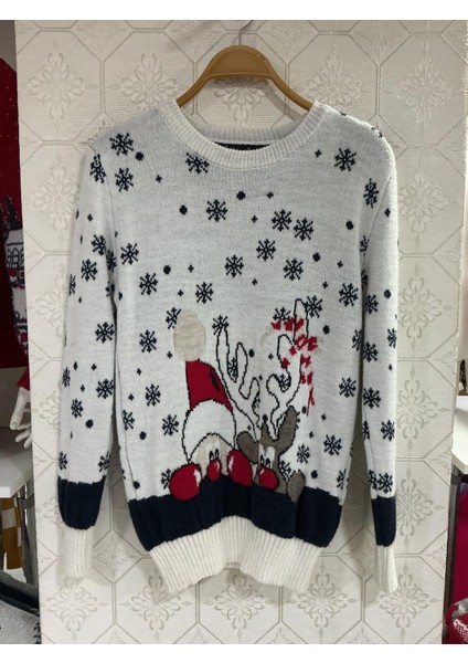 Kadın Yılbaşı Temalı Noel Baba ve Ren Geyiği Desenli Triko Kazak fiyatları
