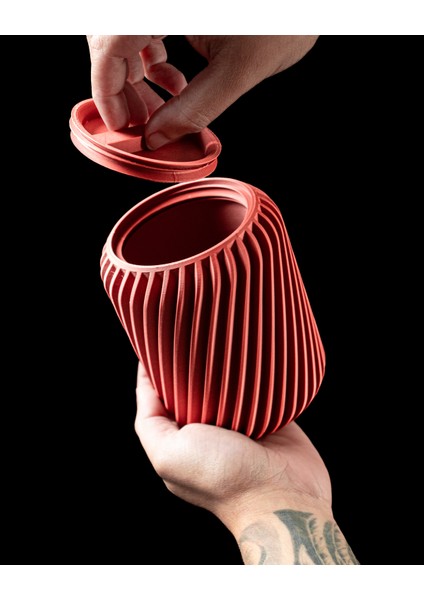 Modern Machıne'dan Çıkıntılı Saklama Kabı