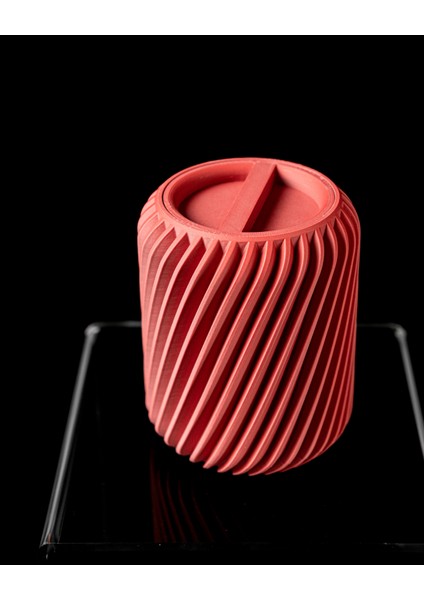 Modern Machıne'dan Çıkıntılı Saklama Kabı modelleri