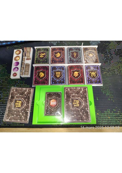 Efsanevi Oyunlar: Enchanters - Kollu Kartlar Için Basit Düzenleyici.