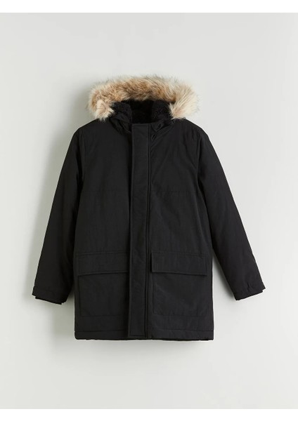 Lcw Kids Siyah Kapüşonlu Erkek Çocuk Mont