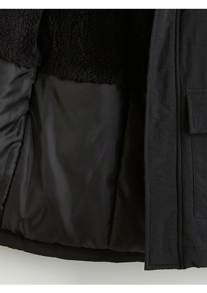 Lcw Kids Siyah Kapüşonlu Erkek Çocuk Mont fırsatları