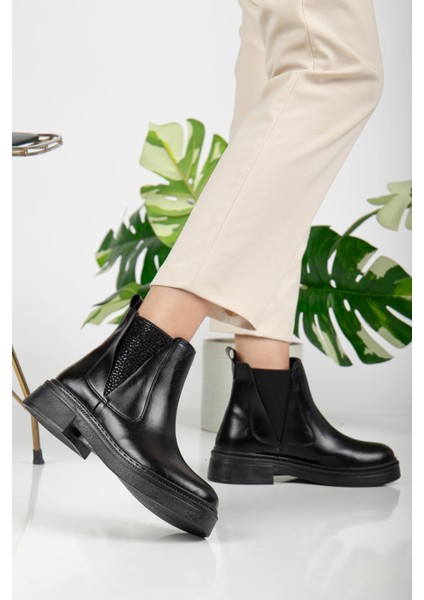 Siyah Parlak Cilt Model Bot & Bootie