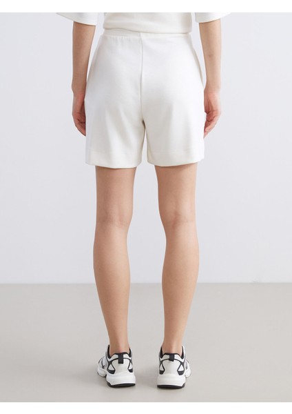 Yeni Sezon Beli Lastikli Kadın Şort fırsatları