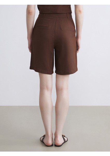 Yeni Sezon Loose Fit Keten Karışımlı Kadın Pileli Şort fırsatları