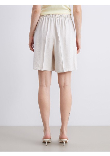 Yeni Sezon Beli Lastikli Kadın Pileli Şort fırsatları