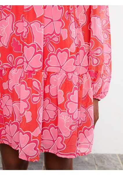 Yeni Sezon Bağlamalı Yaka Desenli Uzun Kollu Elbise fırsatları