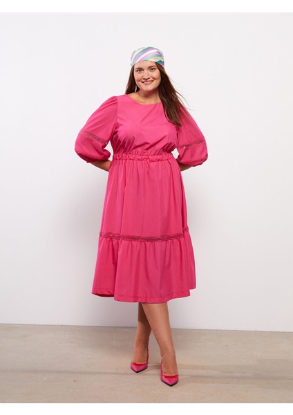 Yeni Sezon Bisiklet Yaka Nakışlı Poplin Elbise