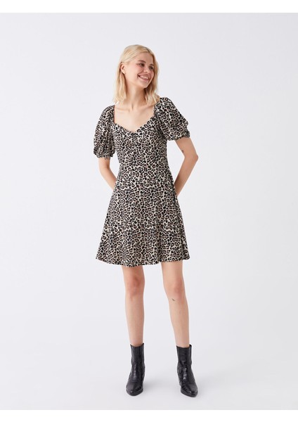 Yeni Sezon Kalp Yaka Desenli Kısa Kollu Elbise